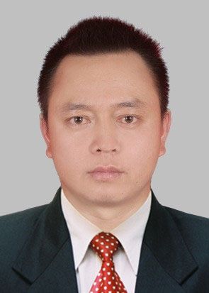 汉族,1980年5月生,本科学历, a target="_blank" href="/item/富宁县