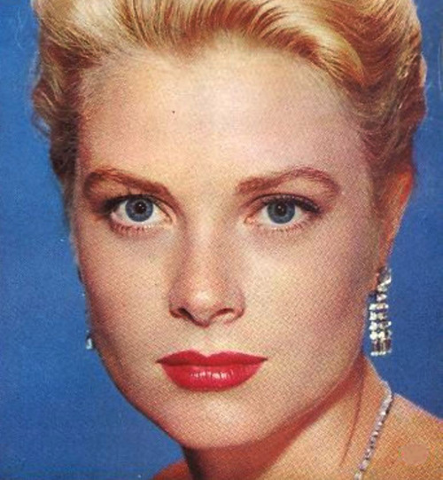  p>格蕾丝·凯利(grace kelly,1929年11月12日―1982年9月14日),出生