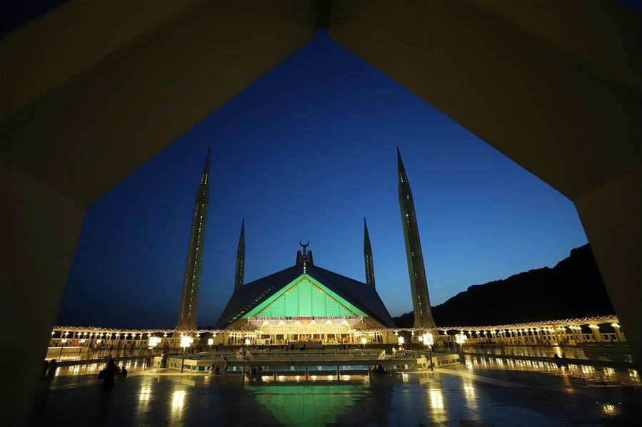 费萨尔大清真寺