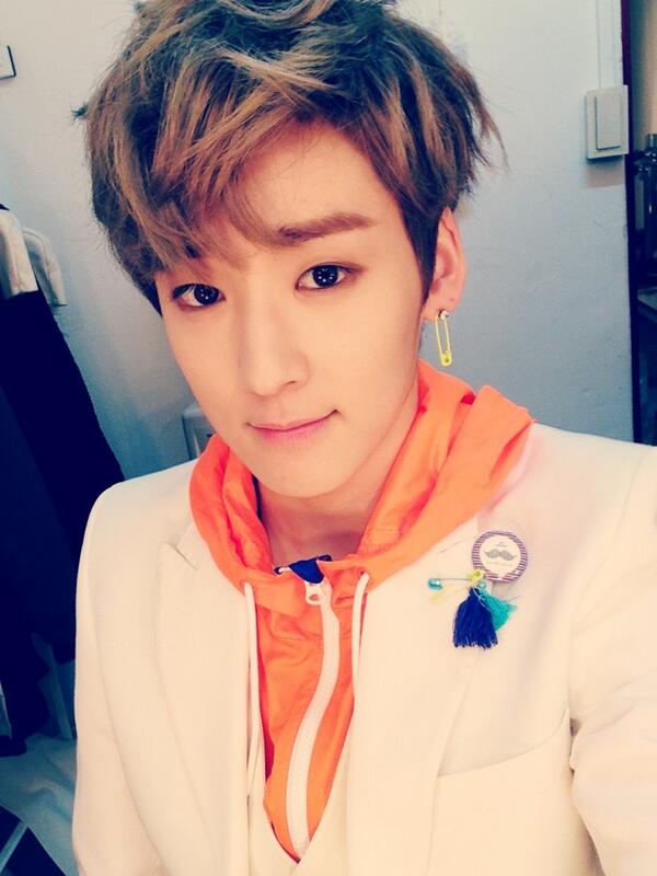  p>禹成贤(kevin),1991年11月25日出生于美国旧金山(三藩市),韩国男