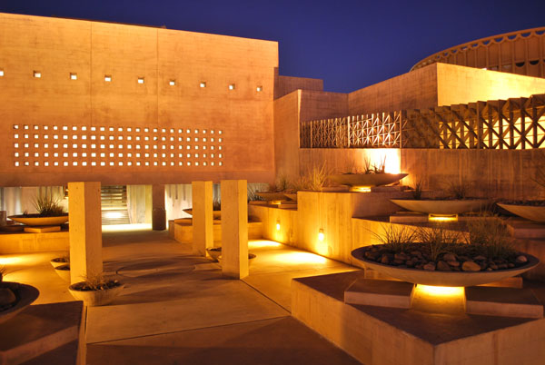  p data-id="gnfbpg0hnm">赫伯格艺术学院(herbe