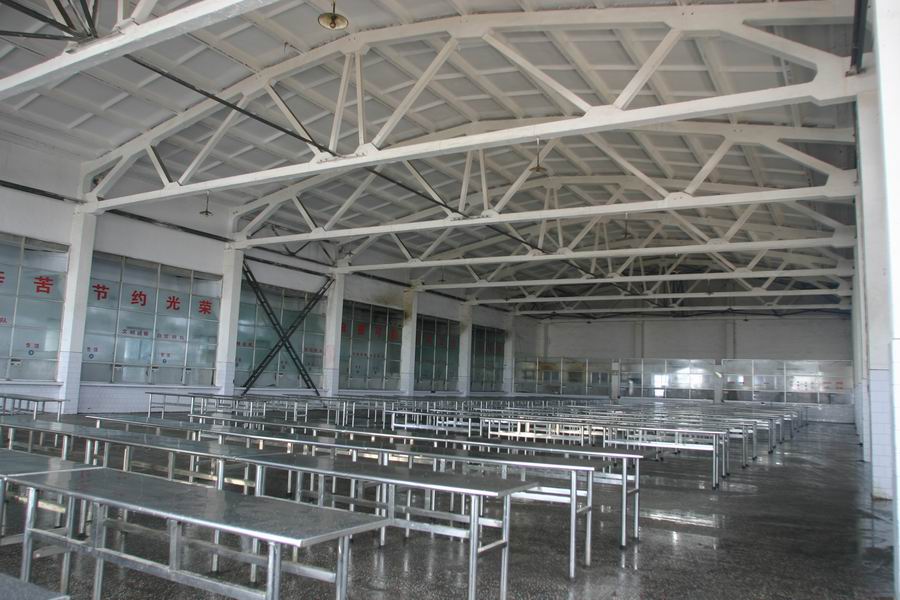  p>学校名称:长垣县第十中学,学校简称:长垣十中,创办时间:1958年