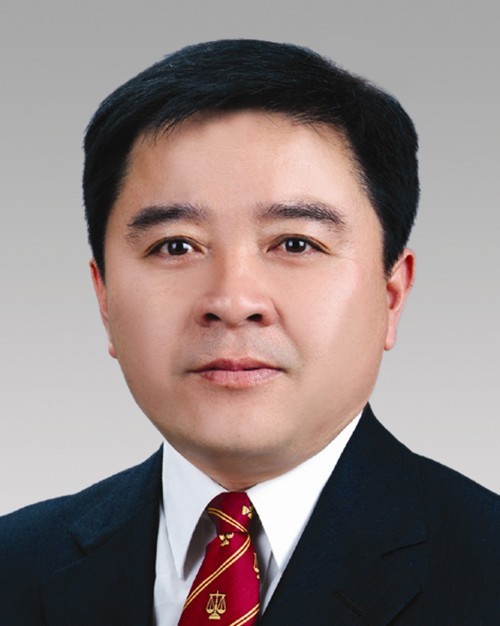 曾任山东省莘县人民政府副县长,东阿县委常委,县纪委书记,县监察委员