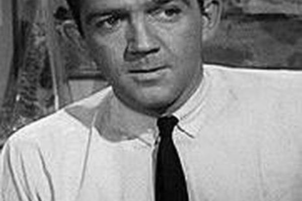 詹姆斯·t.卡拉汉