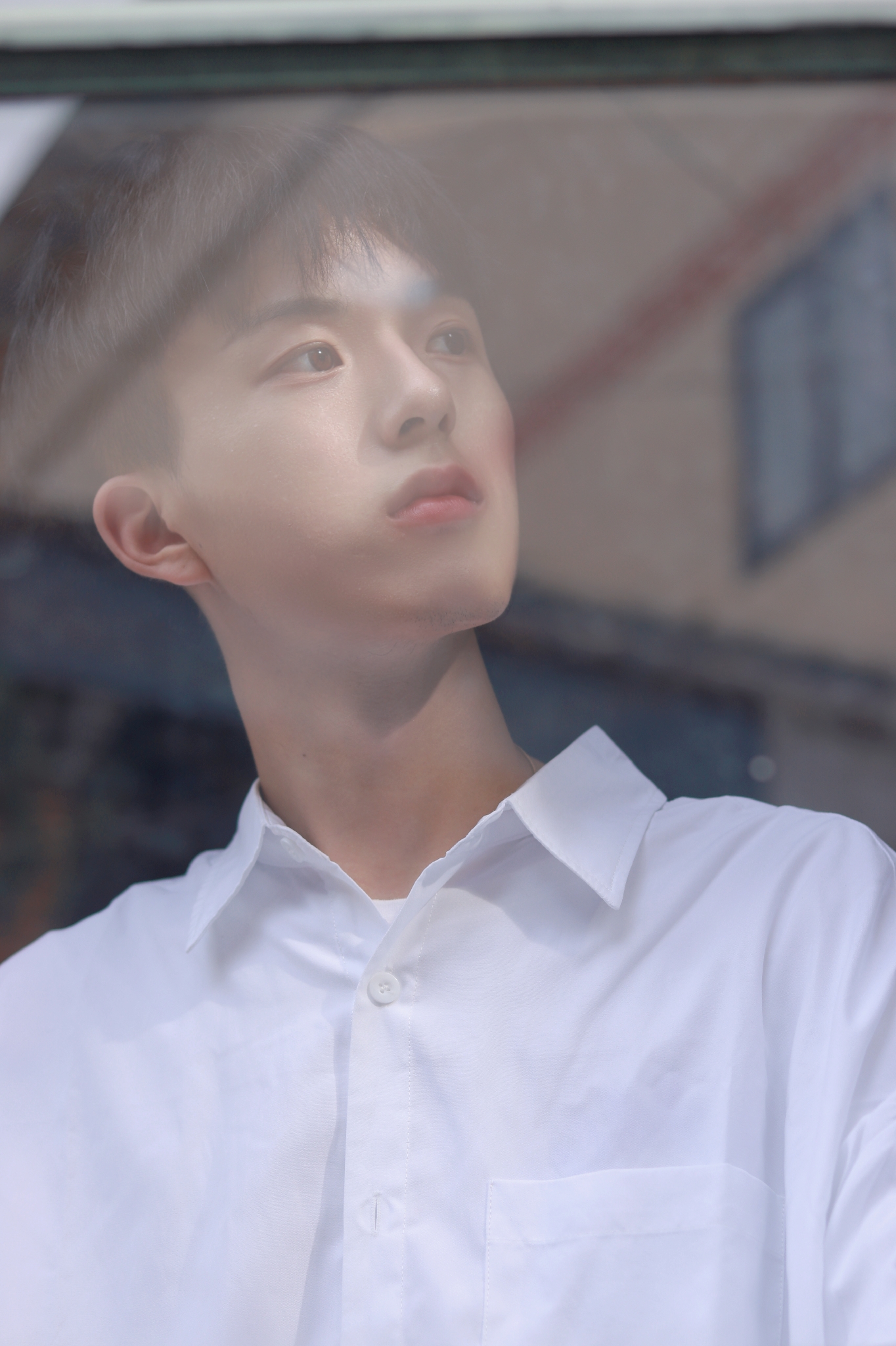  p>王煜霖,中国内地影视男演员,2020年因出演网络古装甜宠穿越剧 span