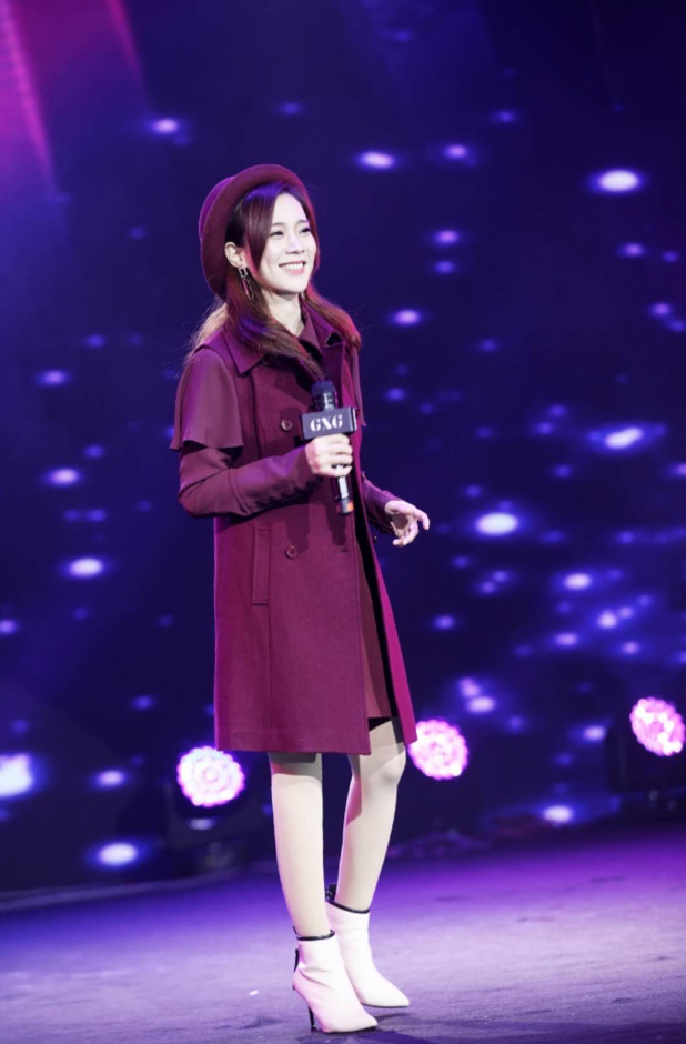  p data-id="gnco5lzufa">亮声open(原名陈澳平),女,歌手,音乐达人