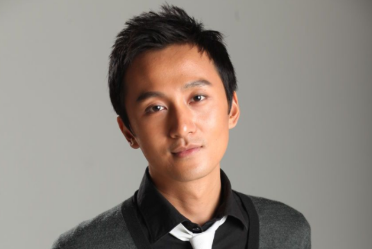  p data-id="gnwv65fj2f">高亮,身高是180厘米,他是中国内地男演员