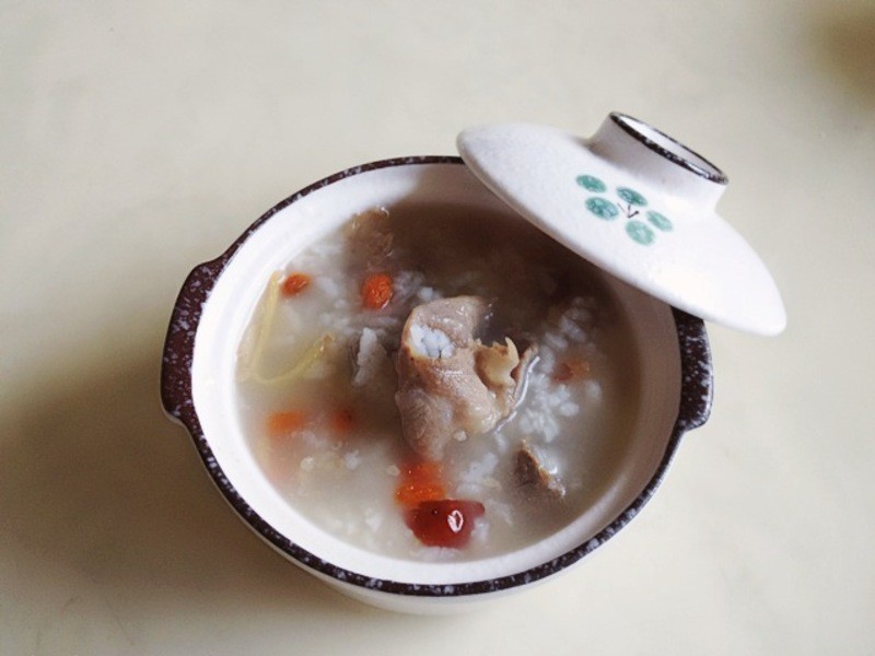  p>注:羊肉甘热,补虚劳,益气血,加入羊肾意在偏补肾虚.