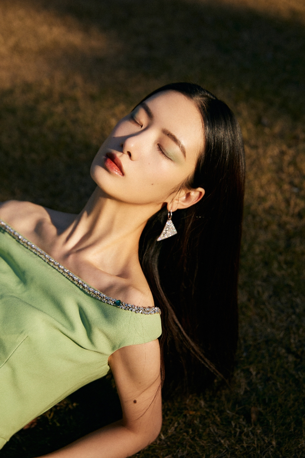  p data-id="2bni8we0shc">项偞婧(cici),出生于浙江省杭州市,中国