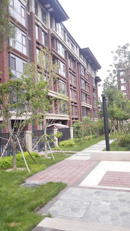  p>朗润园一期位于北京市大兴旧宫,由万科房地产开发有限公司建成,总