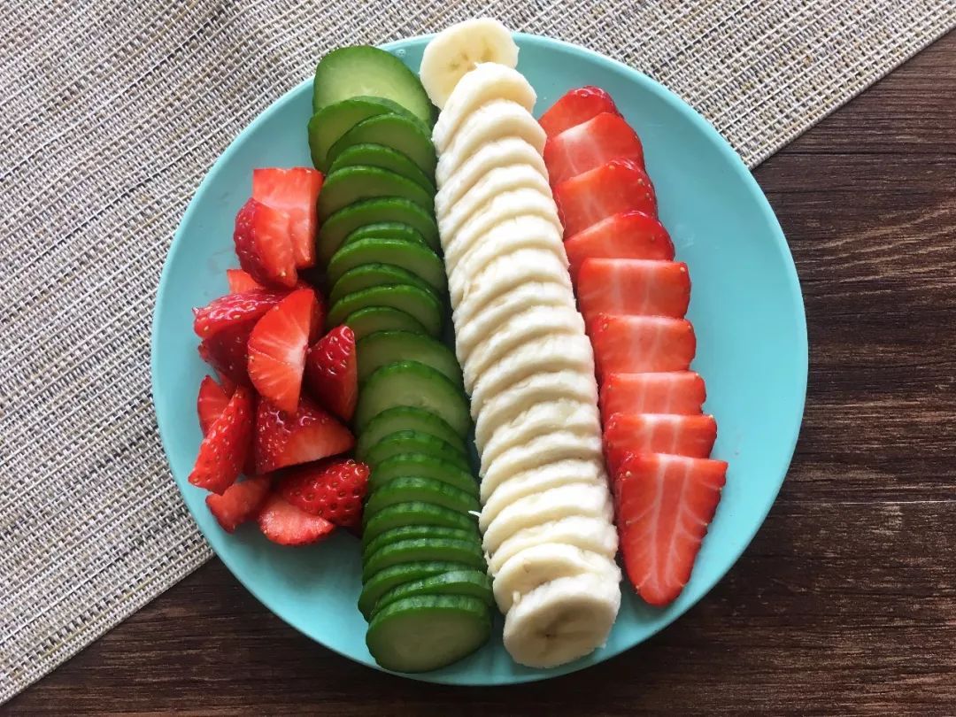 草莓黄瓜