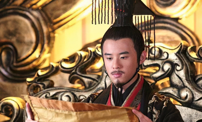 晁错是汉景帝的老师，忠心耿耿，为何却被景帝腰斩、灭族？_百科TA说