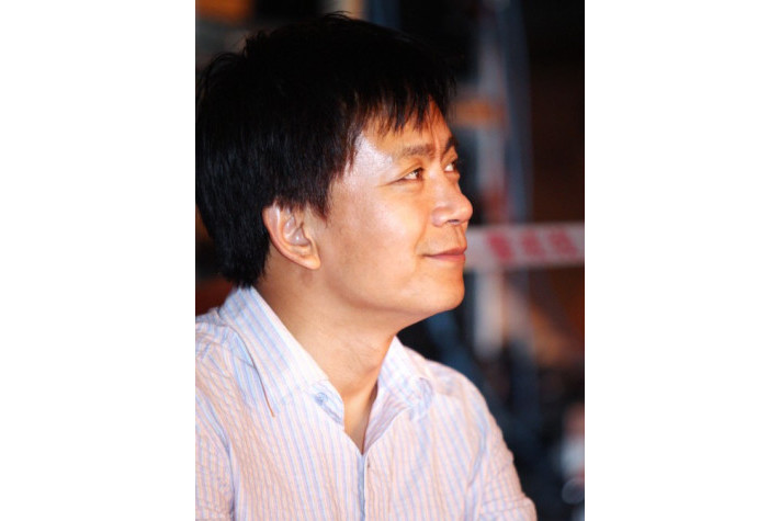  p data-id="gnas8xlayb">姜利民,男,1964年生人,毕业于吉林工学院.