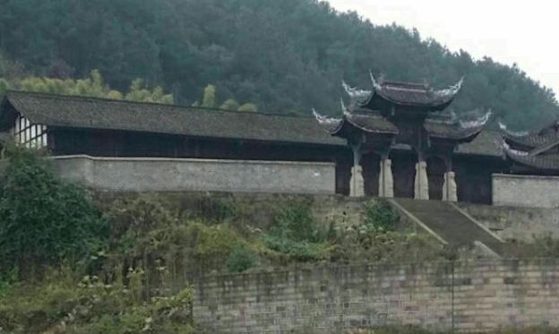  p>兴义镇,隶属于重庆市丰都县,地处 a target="_blank" href="/item