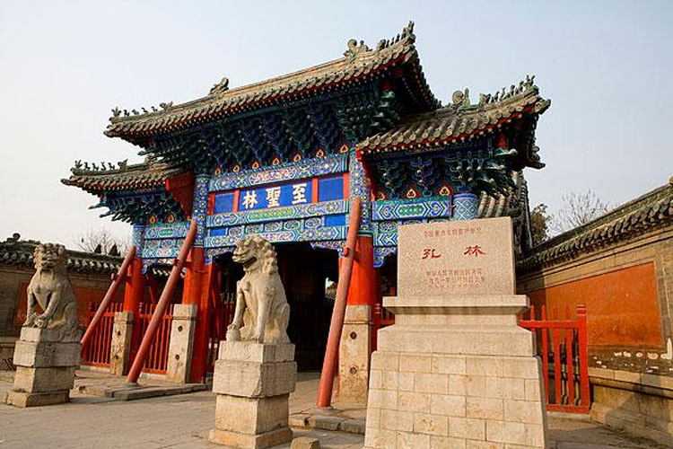 关羽死后，为什么身躯葬处称“关陵”，首级葬处却称“关林”？_百科TA说