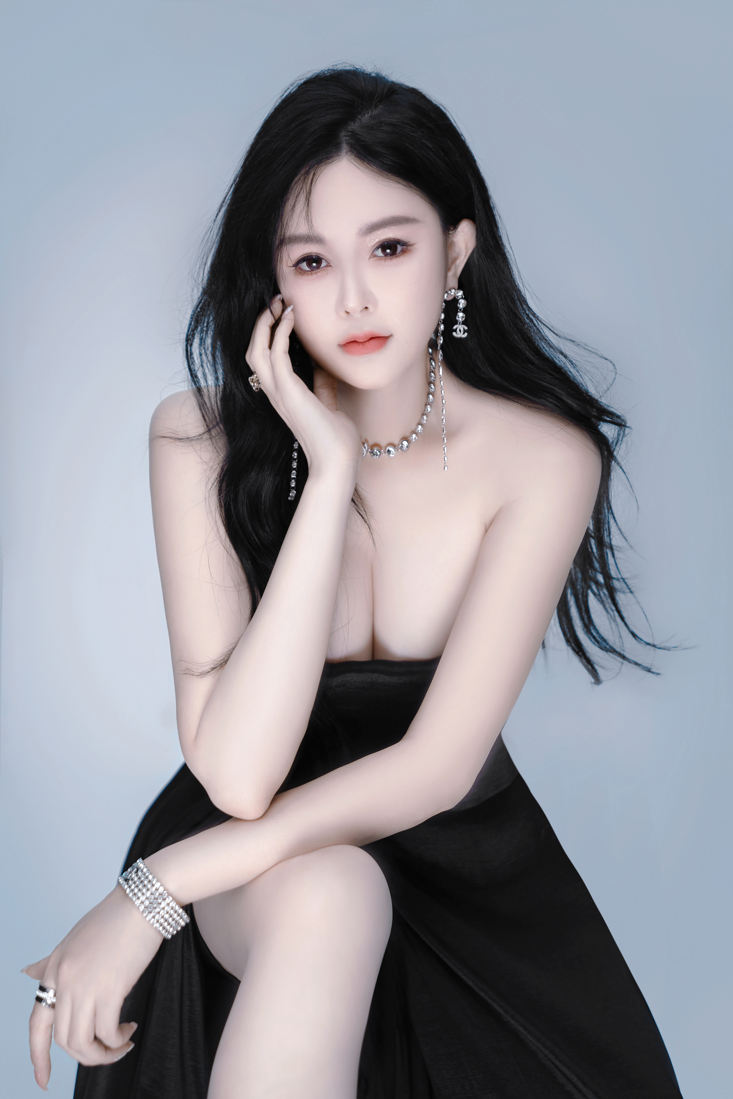 ug7i4m">赵恩彤,女,1998年4月25日出生于黑龙江哈尔滨,中国内地女演员