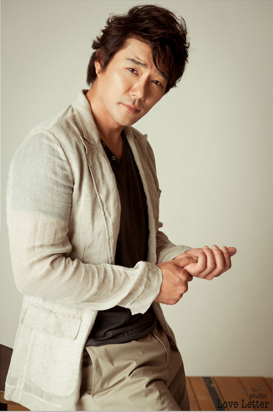  p>李泰坤(lee tae gon),1977年11月27日出生于韩国大田,毕业于 a