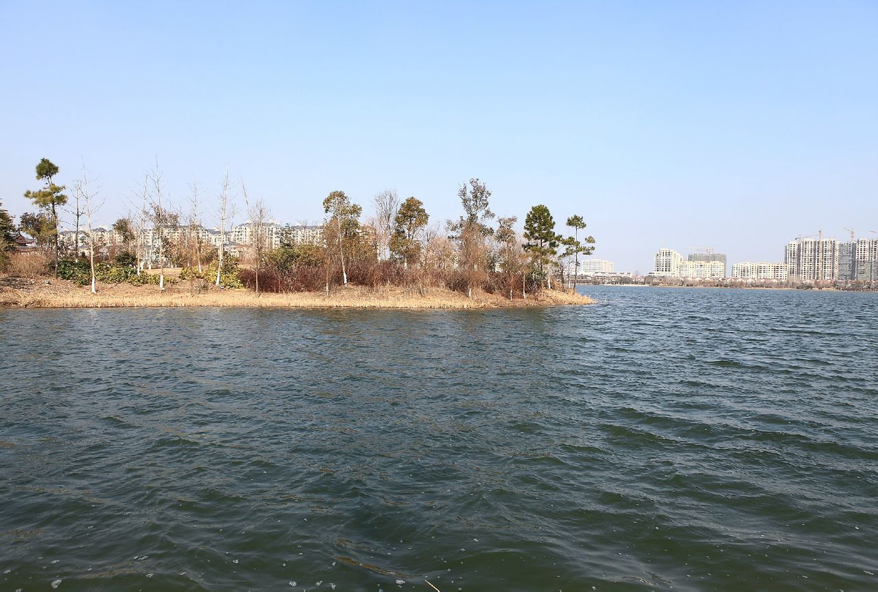  p>建湖县,位于江苏省 a target="_blank" href="/item/苏北/1181676"