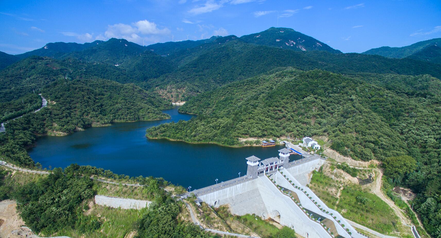  p data-id="gnx685s08r">河南鸡公山桃花寨景区地处 a target="