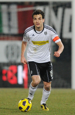  p data-id="gnwv55m7j1">马尔科·帕罗洛(marco parolo),1985年1月25