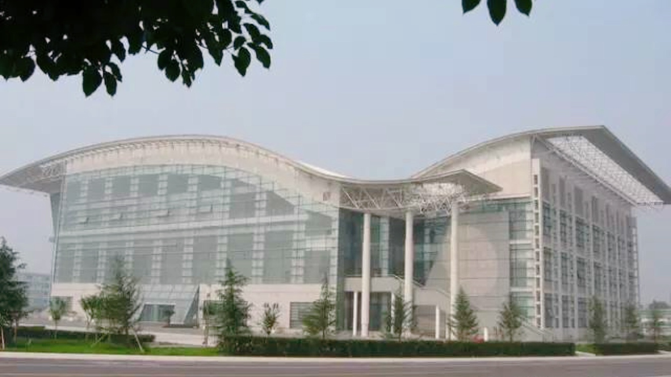 苏州陆慕高级中学