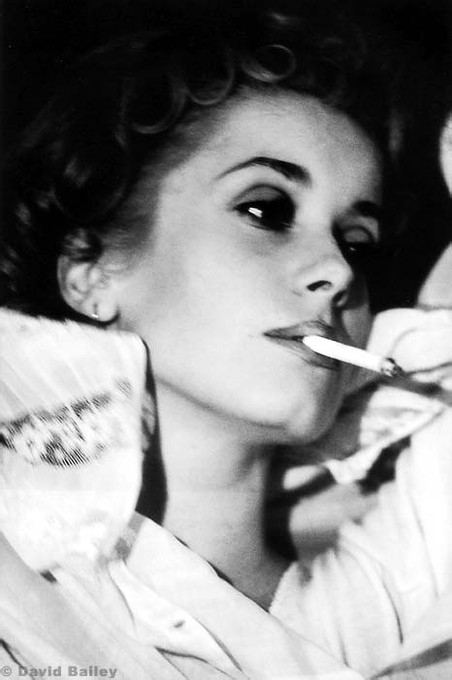  p>凯瑟琳·德纳芙(catherine deneuve),1943年10月22日出生于法国