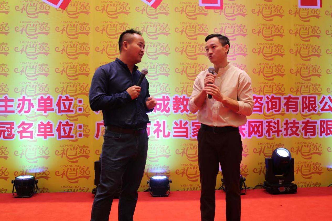  p data-id="gnc0ntl9xe">康飞翔,出生于湖南省娄底市新化县,毕业于