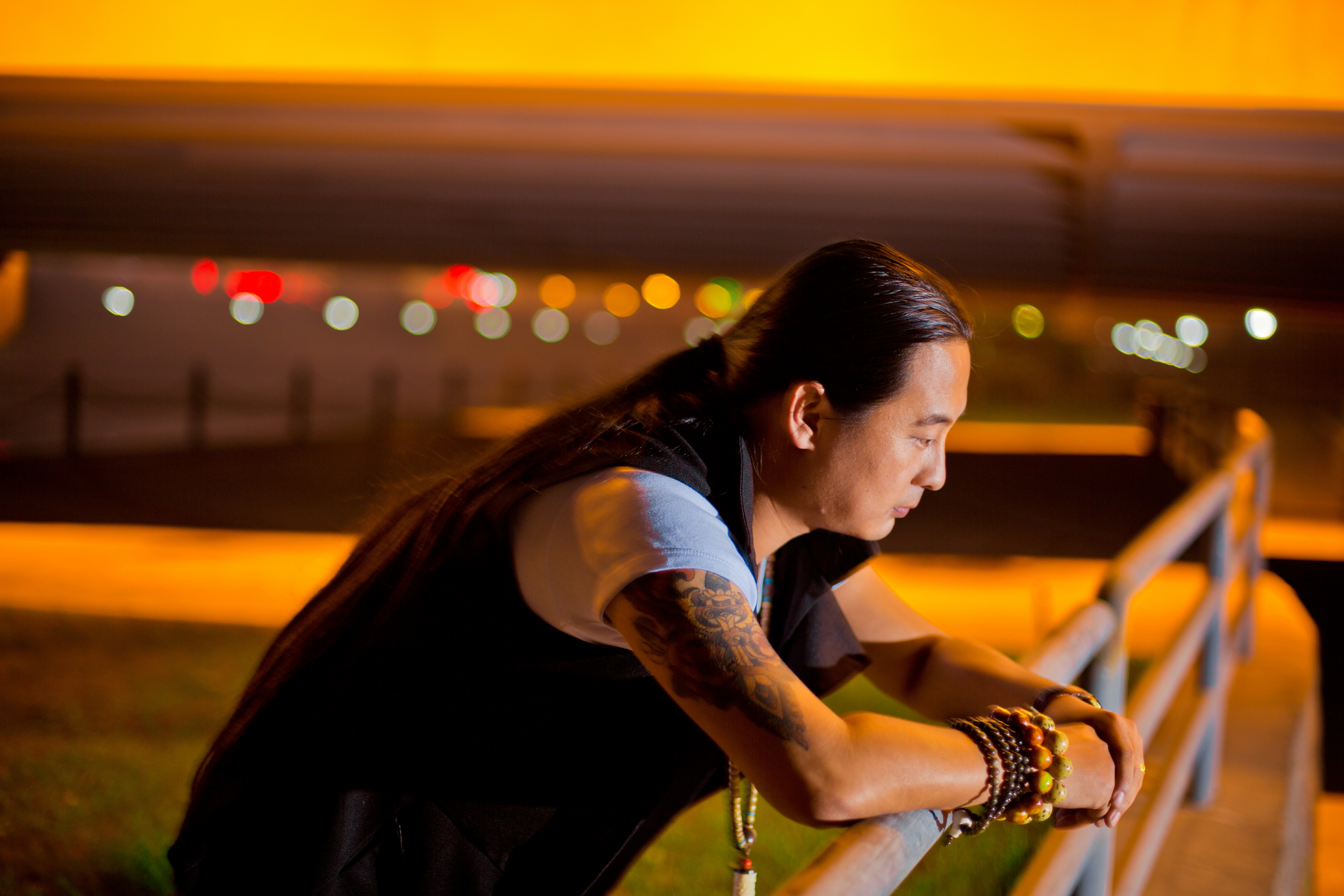  p>《高速铁》是一首由华语歌手郑普超(阿超)演唱的一首都市爱情音乐