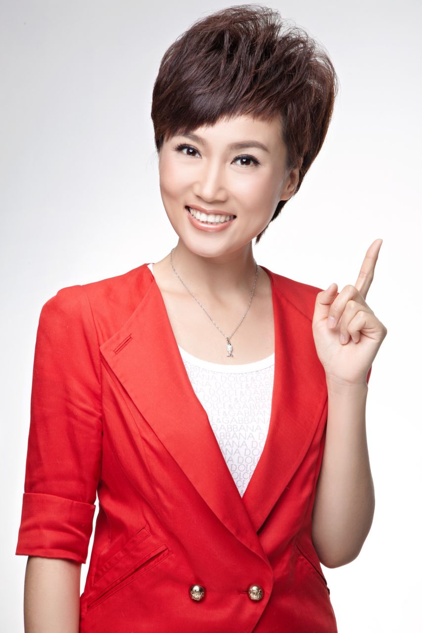  p>毛蕾,济南电视台《今晚》新闻版块主持人.