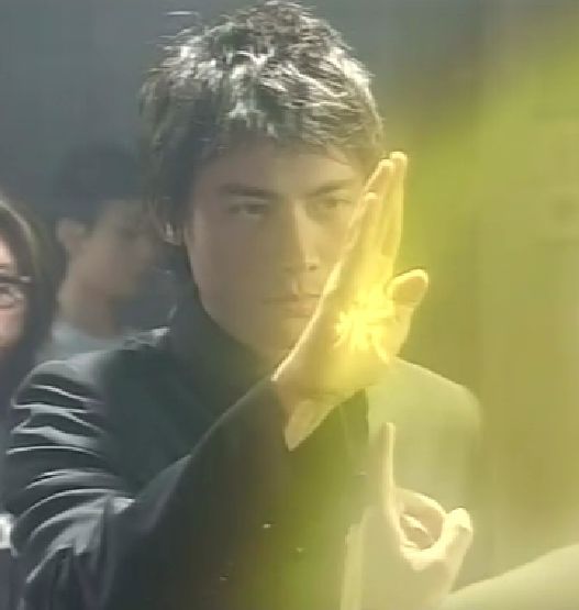  p>金沛晟,原名金沛辰,莫昌成,1976年8月22日出生于马来西亚,马来西亚