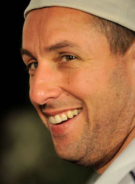  p>亚当·桑德勒(adam sandler),1966年9月9日出生于美国纽约市