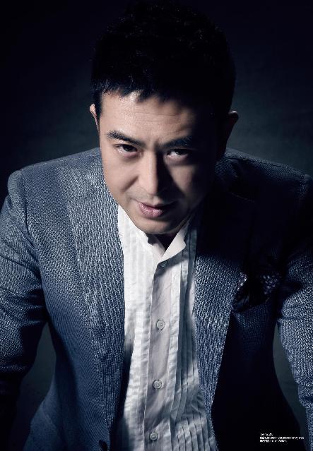 年4月8日出生于陕西省西安市,祖籍陕西省安康市,中国内地影视男演员