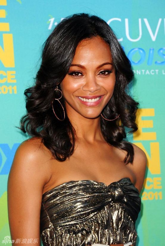 佐伊·索尔达娜