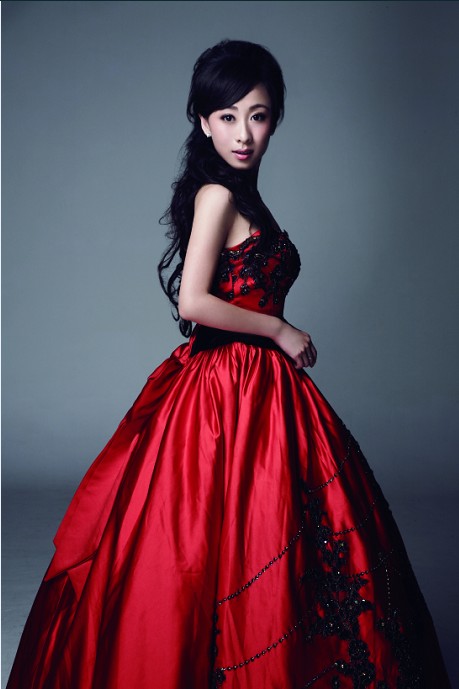  p>韩旭,中国内地女歌手,乐坛新民歌代表人物之一.