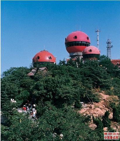 l2gsanp">信号山位于 a target="_blank" href="/item/观象山/718003"