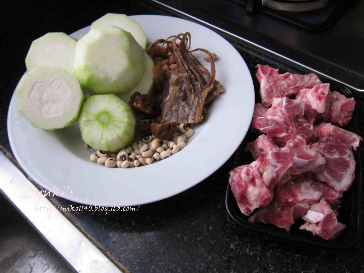 节瓜章鱼干煲猪骨汤