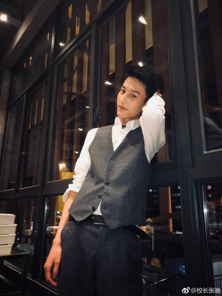 2017年发布《带你去旅行》出道,发表当日即占领各大音乐排榜第一位,已