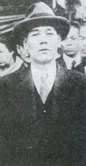 山口春吉