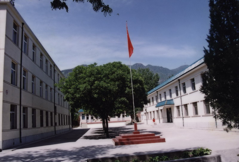 85年历史的寄宿制 a href="#" data-lemmaid="1571168">完全中学 /a>