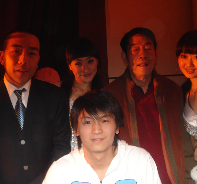 z5su336">杨少华,1932年出生于中国北京,中国著名相声表演艺术家,演员