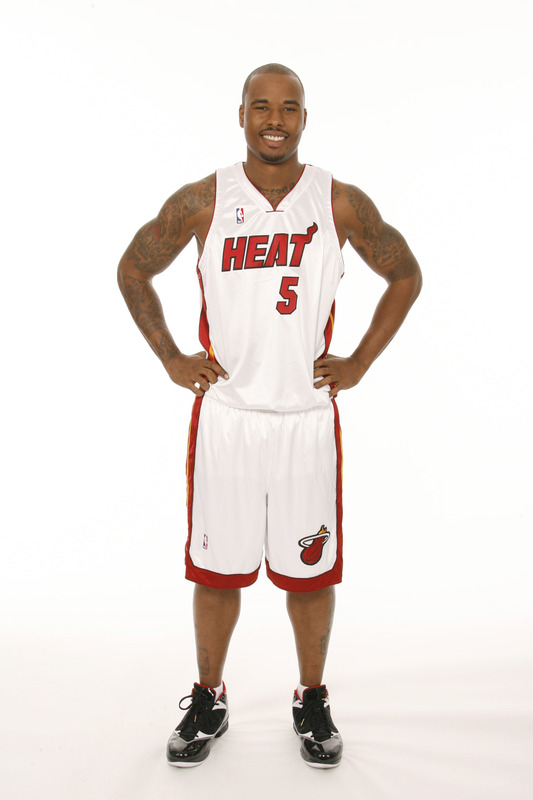  p>昆廷·理查德森(quentin richardson),1980年4月13日出生于美国 a