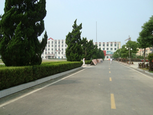  p>邳州市宿羊山高级中学,简称"宿羊山高中",始建于1938年,为当时县立