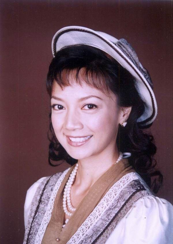  p>杨婉仪,1970年6月3日出生,winnie young yuen yee,美国籍华裔 a