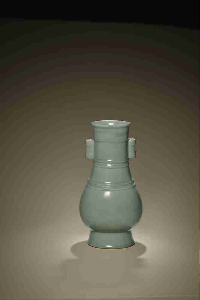 data-lemmaid="8663390">北京故宫博物院 /a>的宋代龙泉窑烧制的瓷器