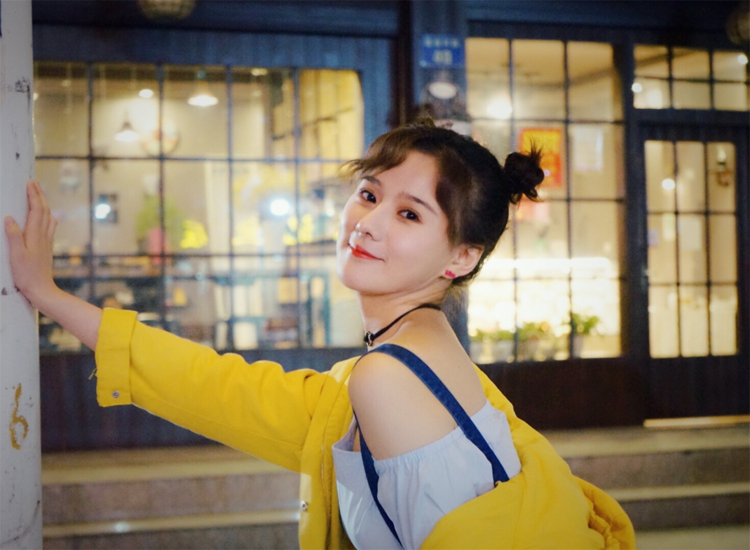  p data-id="gnbl2k4kcx">潘一祎,1998年5月4