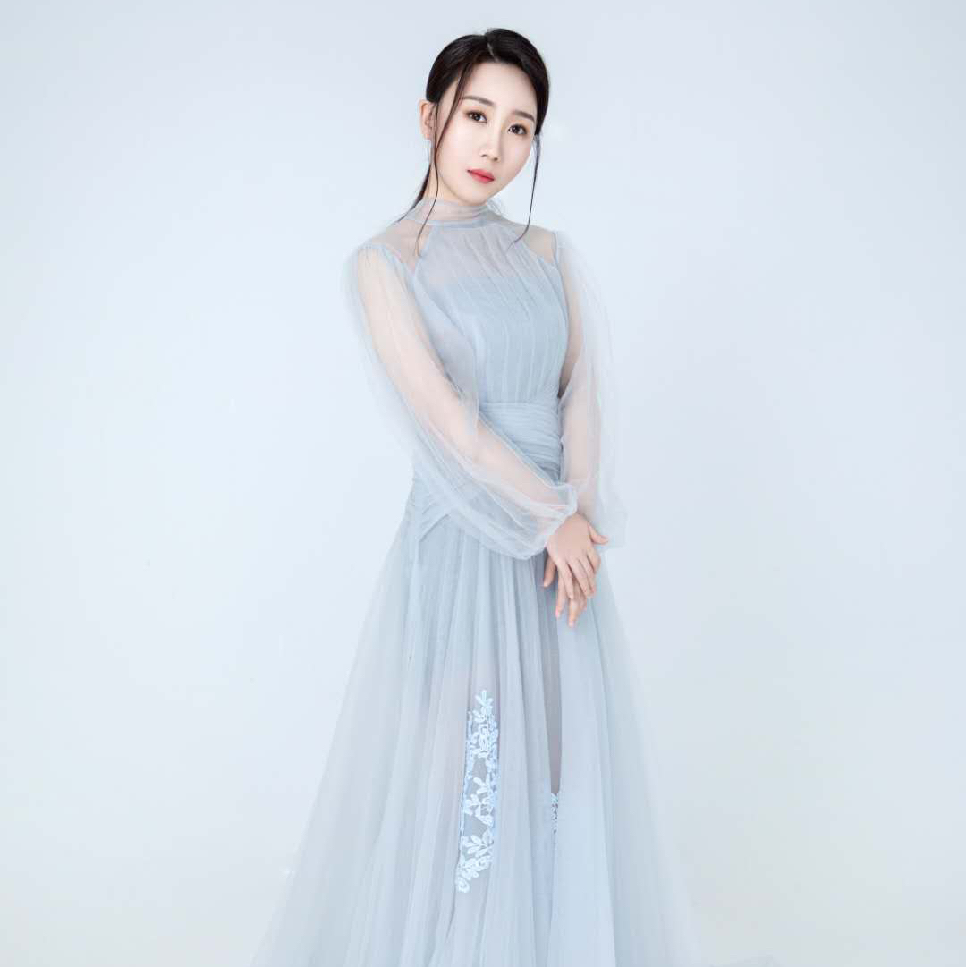  p data-id="gnbvl7f8h4">张倩,中国音乐家,钢琴演奏家,音乐制作人.