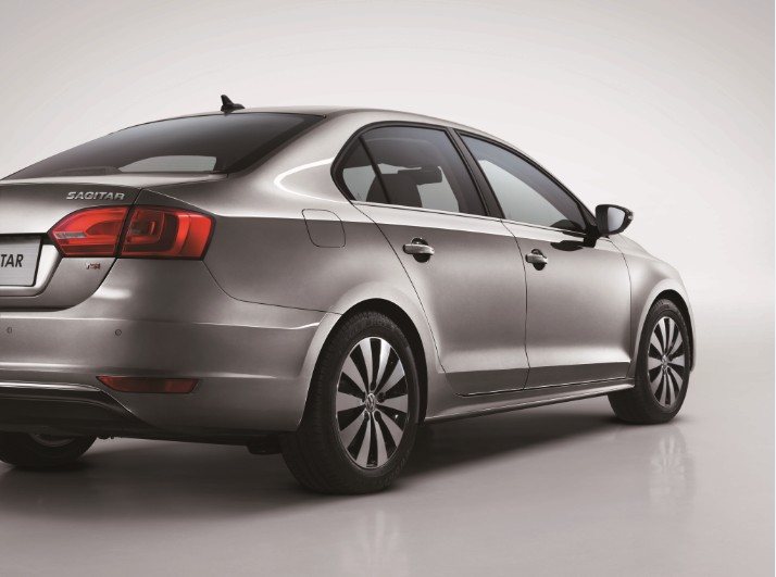  p>大众速腾自2006年上市以来,便以圆润的线条,动感的比例展现出德国