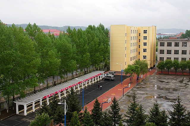  p>牡丹江大学(mudanjiang university)始建于1983年,是经黑龙江省
