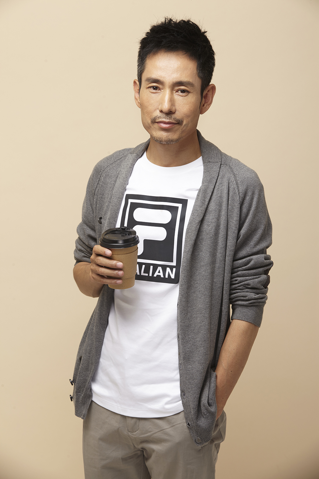  p>成泰燊(shēn),1971年6月12日出生于山西省吕梁市交城县,毕业于 a