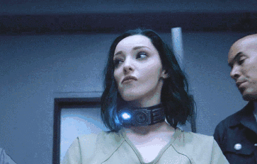  p>艾玛·杜蒙特 i>(emma dumont) /i>,原名艾玛·诺勒·罗伯茨 i>